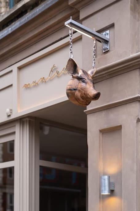 Charming 1br Flats In The Heart Of Of Appartamento Londra